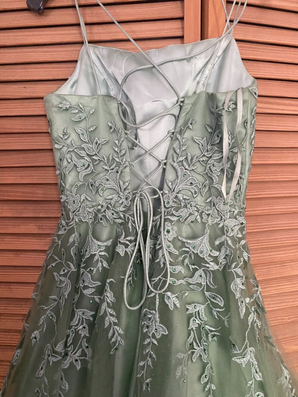 Eureka green tulle gown - Picture 4 of 5